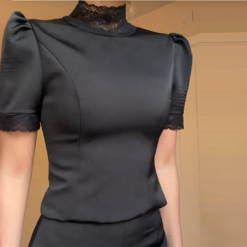 New Satin Lace Edge Top Short  - مراجعة Shoulder Pad Set In وسعره